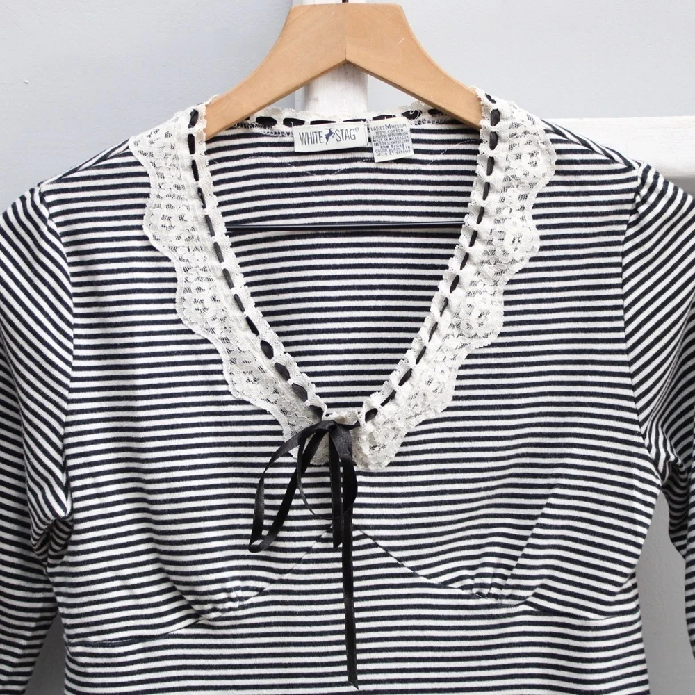White Stag VTG Preppy Goth Black White Striped Lace Bow 3/4 Sleeve Top​​ Size XL - Picture 4 of 4